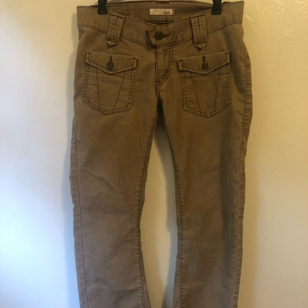 Levi’s Low rise corduroy flare